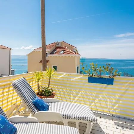 Hébergement de vacances Vue - 3 Floor Private House By The Sea Split