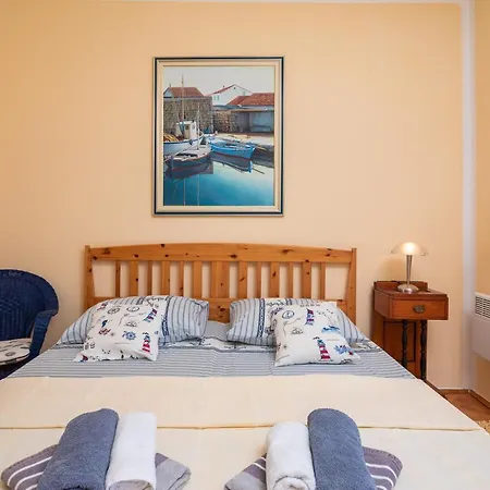 Holiday home Vue - 3 Floor Private House By The Sea