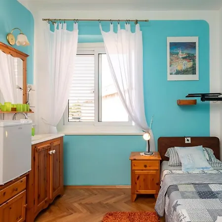 Vue - 3 Floor Private House By The Sea Holiday home
