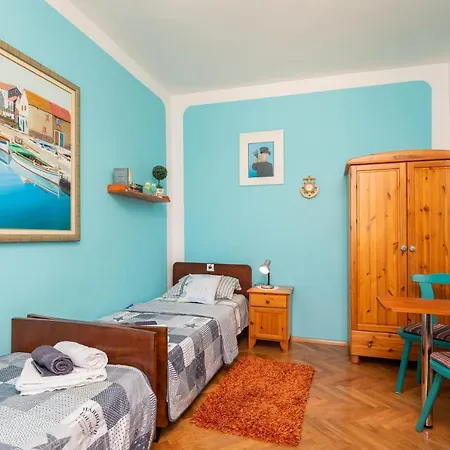 Vue - 3 Floor Private House By The Sea Holiday home Split