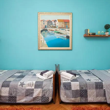 Vue - 3 Floor Private House By The Sea Split