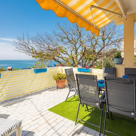 Hébergement de vacances Vue - 3 Floor Private House By The Sea *