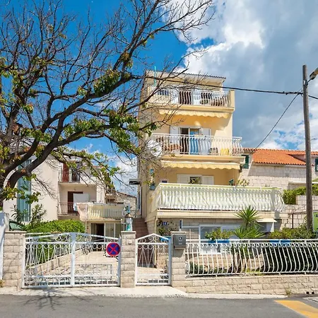 Holiday home Vue - 3 Floor Private House By The Sea Split